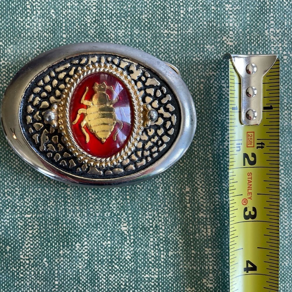 Silver and Gold Tone Belt Buckle with Insect EUC - Picture 4 of 4